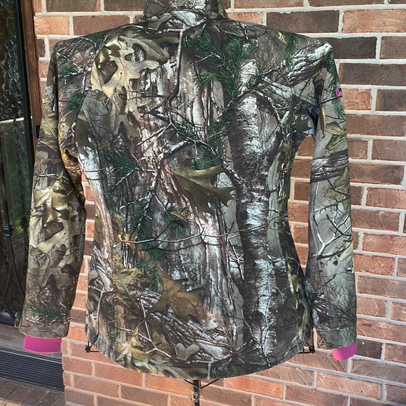 Realtree Camo Jacket - Picture 5 of 8